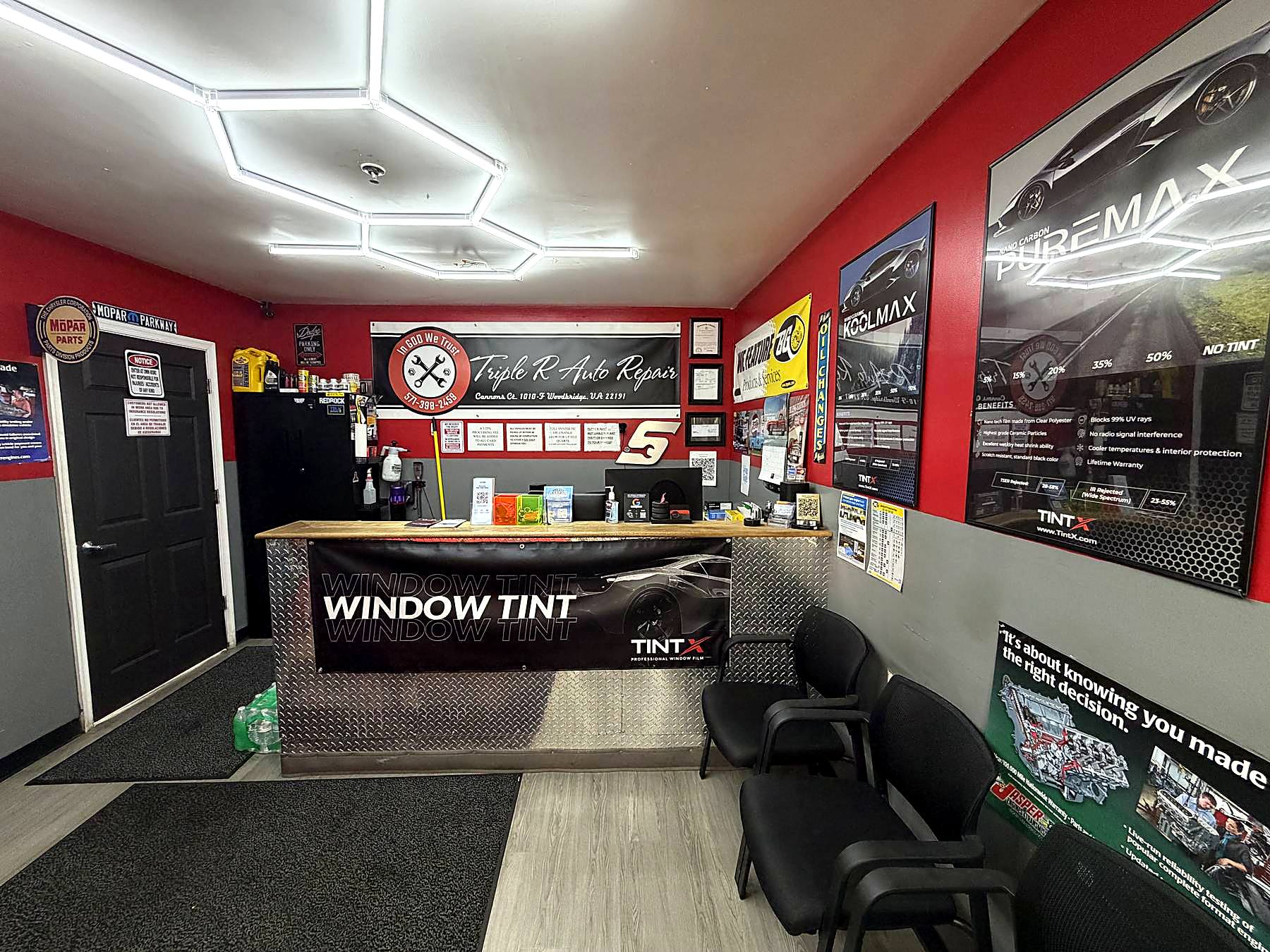Triple R Auto Repair front desk and waiting area